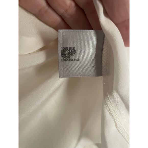 Silk Ivory Worthington Button down Top. Size Med. EUC. - Picture 4 of 6